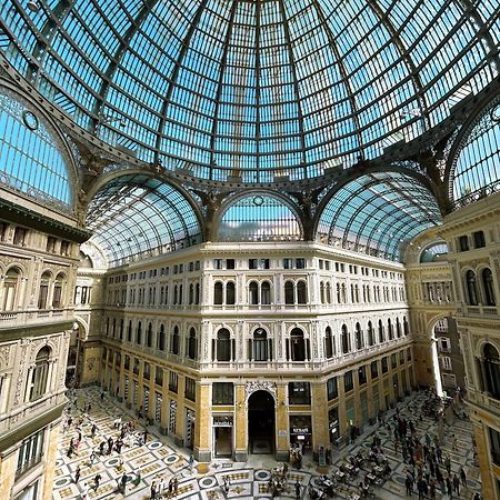 Caruso Place Boutique & Wellness Suites Napoli Bagian luar foto