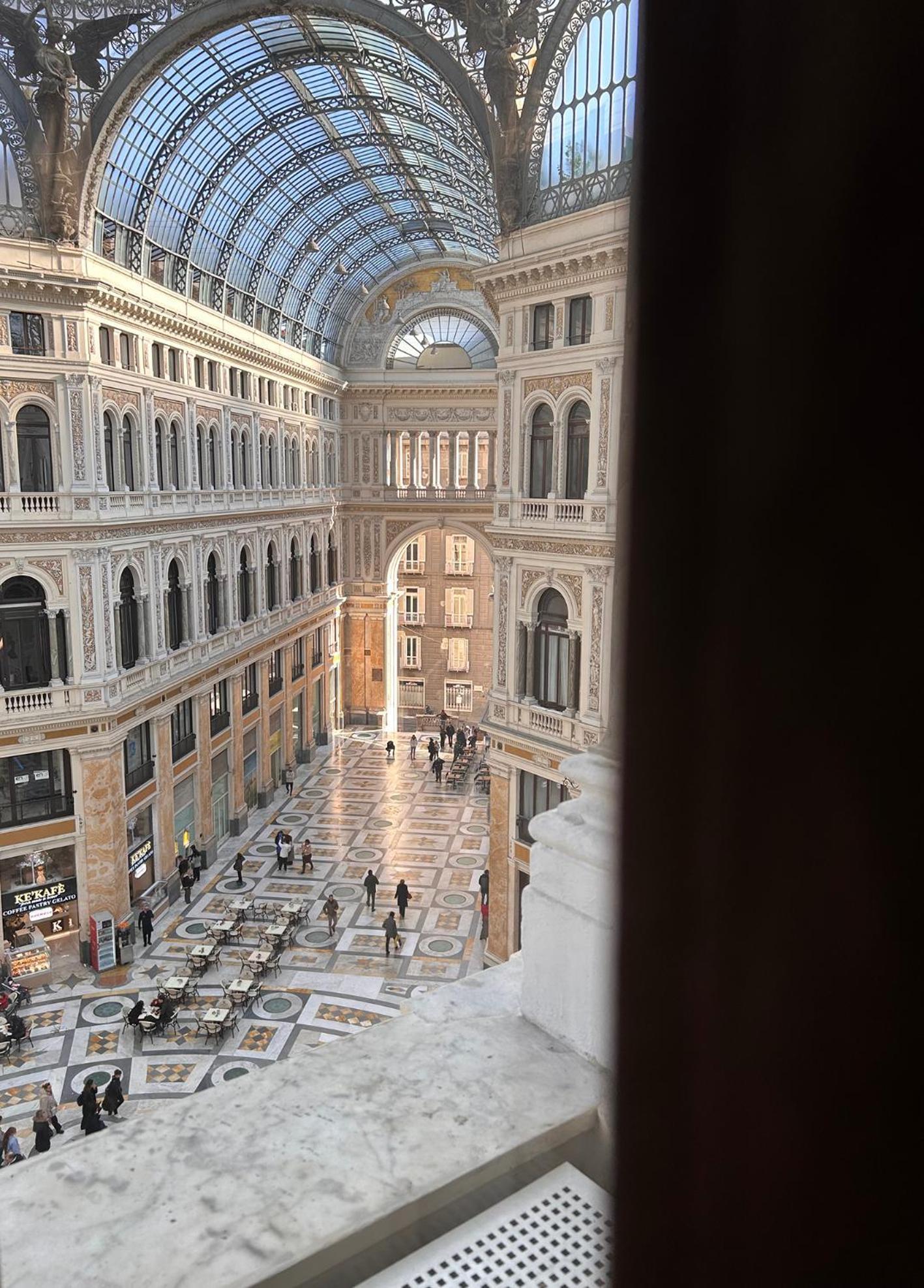 Caruso Place Boutique & Wellness Suites Napoli Bagian luar foto