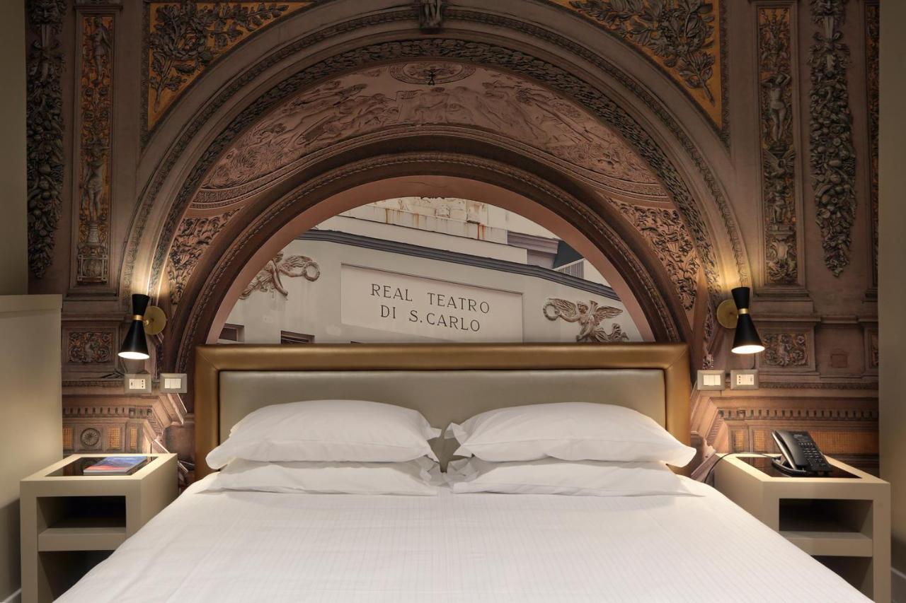 Caruso Place Boutique & Wellness Suites Napoli Bagian luar foto
